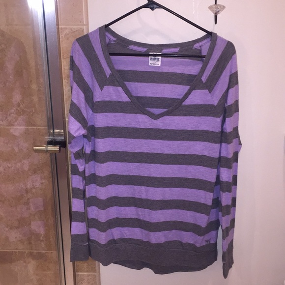 T shirt - Picture 2 of 3